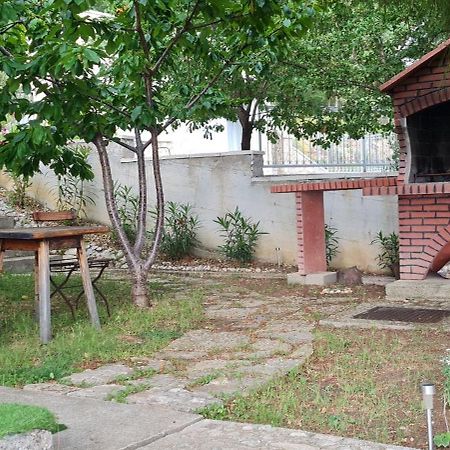 Charismatic Garden Cottage With Sea View Lokva Rogoznica Kültér fotó