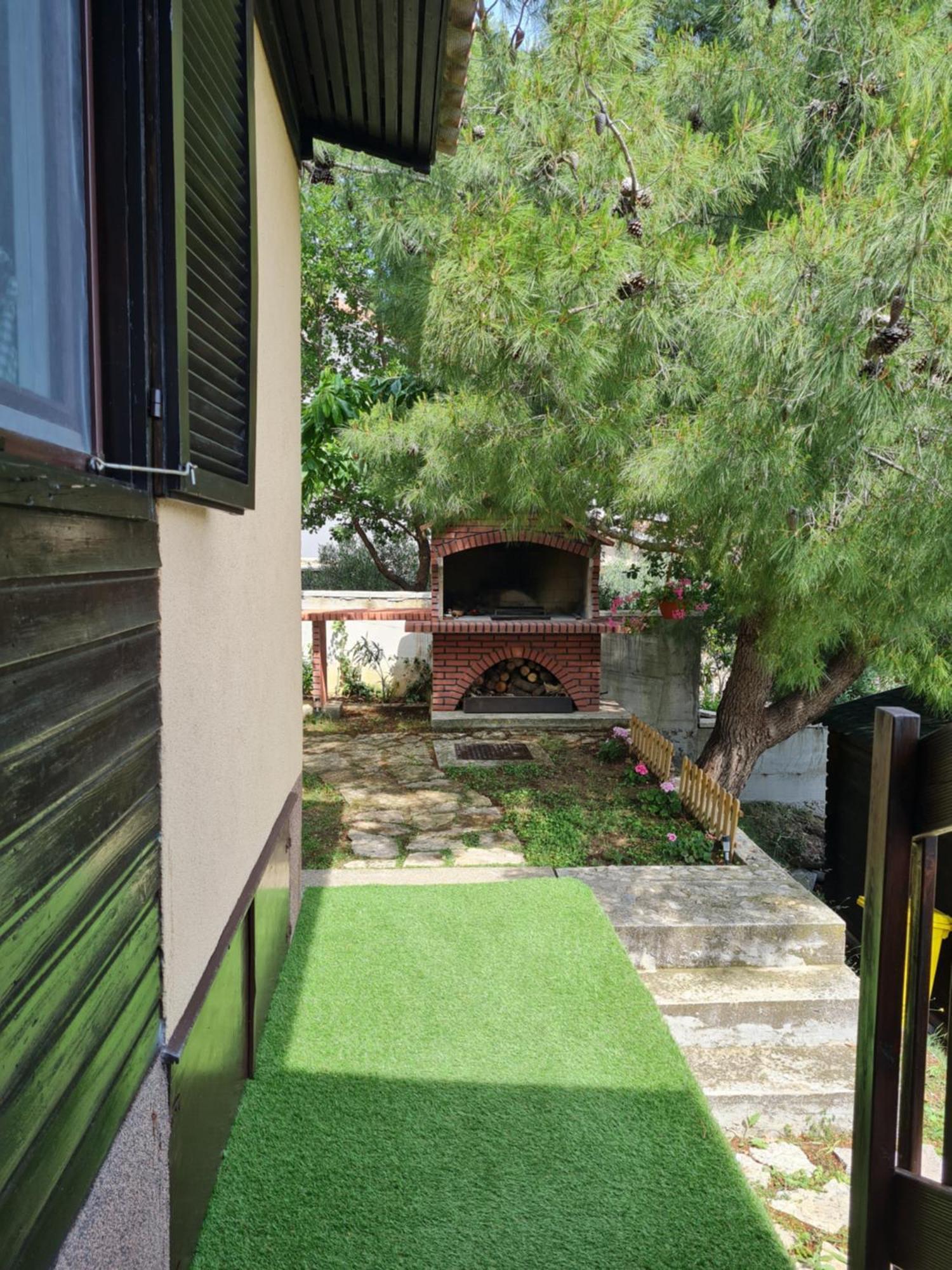 Charismatic Garden Cottage With Sea View Lokva Rogoznica Kültér fotó